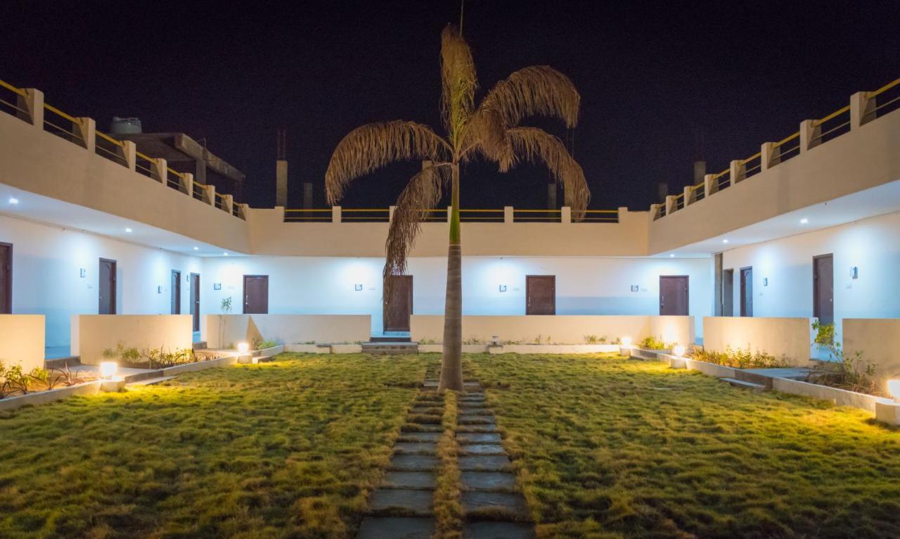 Seagull Beach Resort Chirala Extérieur photo